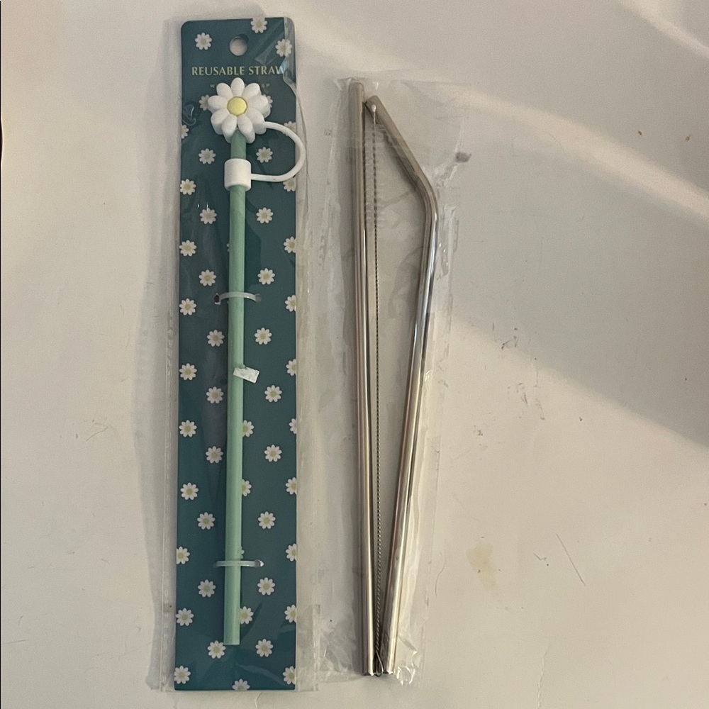 3  New Reusable Straws w cleaner brush /topper